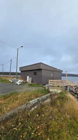Fish house by the water at Vikran